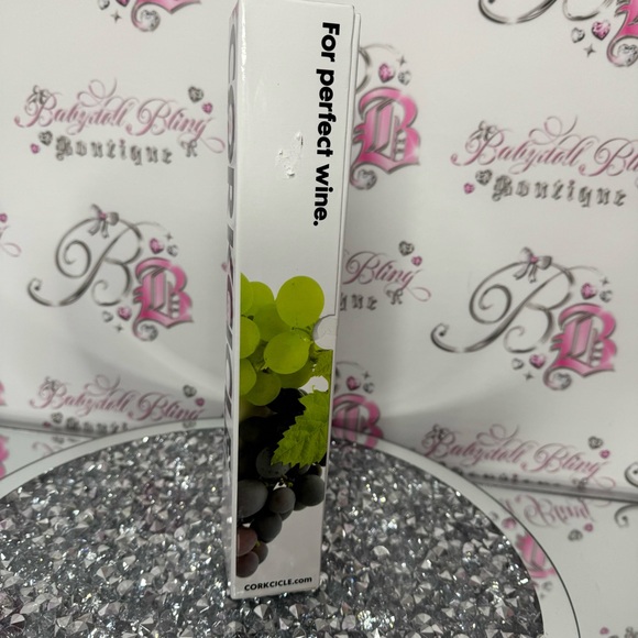 Corkcicle wine cooler chiller stick ice 🧊 cold 🥶 clear and tan cork top BNWT - Picture 10 of 10